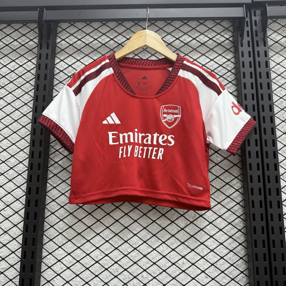 26-27 Arsenal woman version