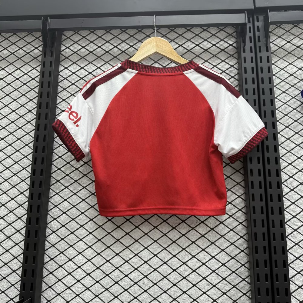 26-27 Arsenal woman version