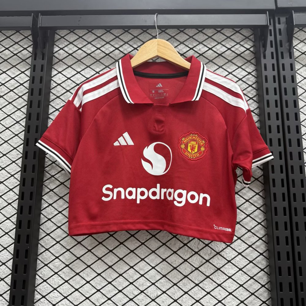 26-27 Manchester United woman version