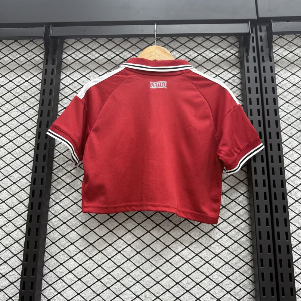 26-27 Manchester United woman version