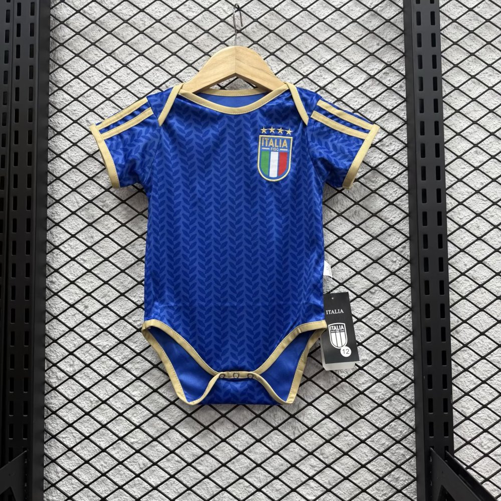 26-27 Italy