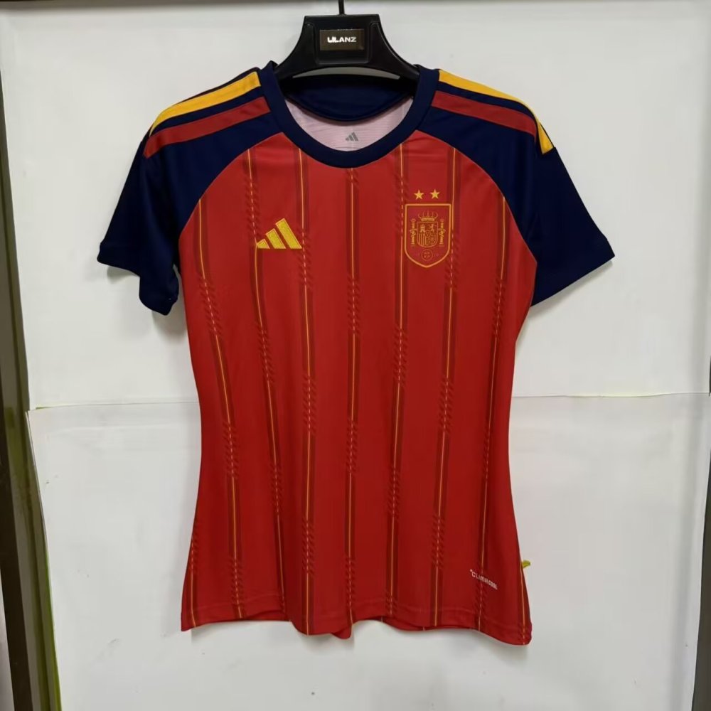 26-27 Spain woman version