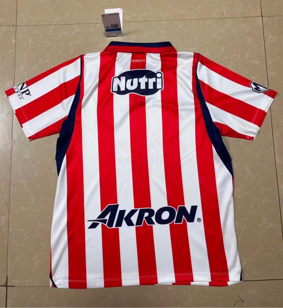 26-27 Chivas Guadalajara