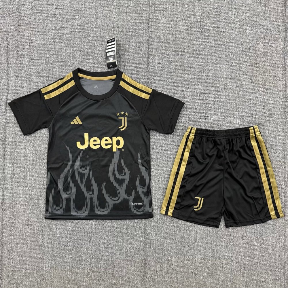 26-27 Juventus