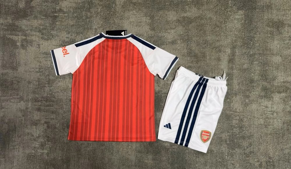 27-28 Arsenal