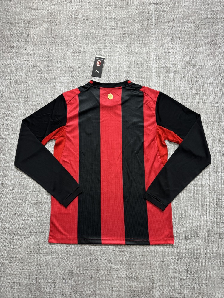 26-27 AC  long sleeves