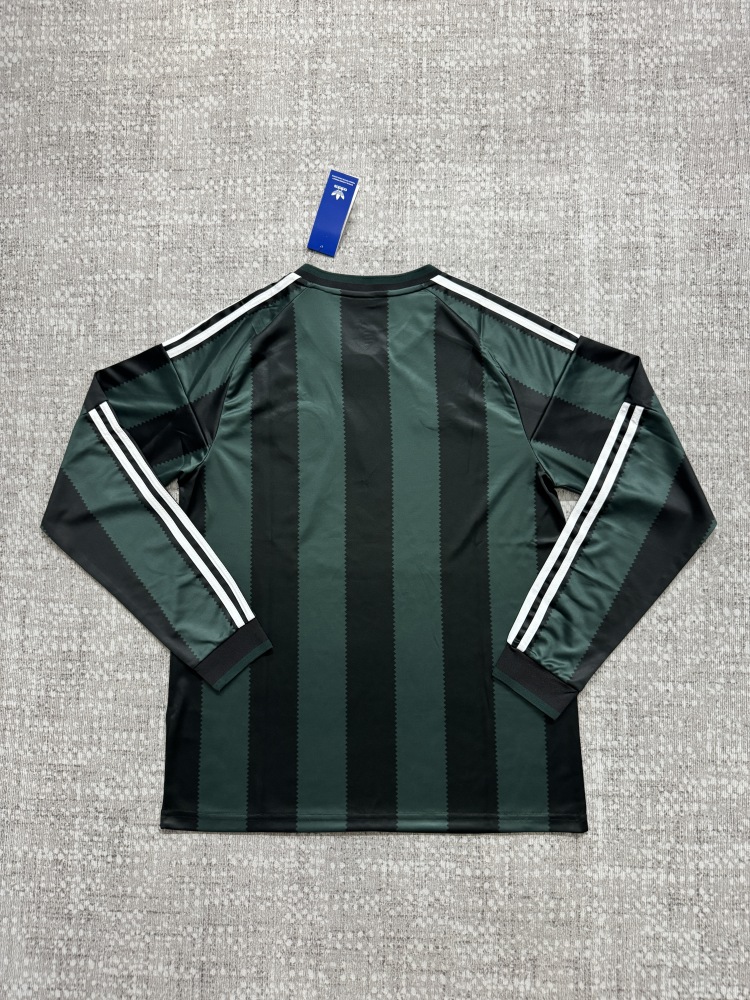 26-27 Celtic long sleeves