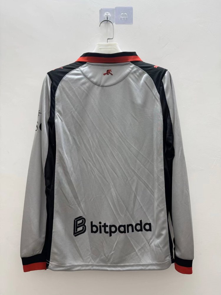 26-27 AC  long sleeves