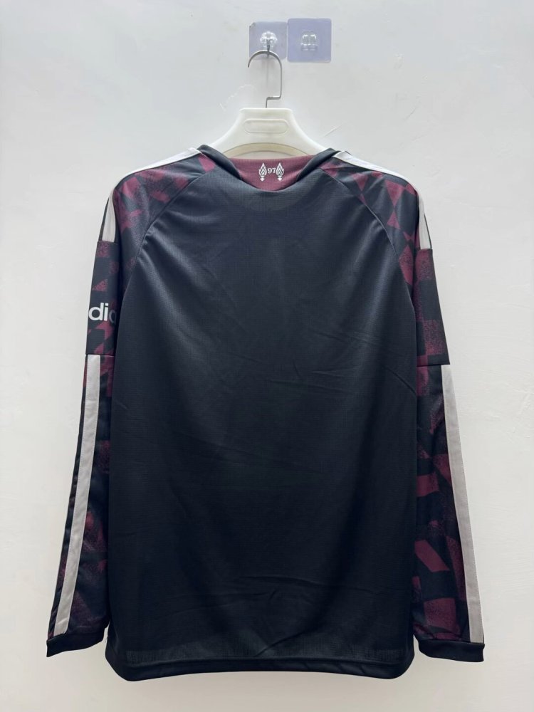 26-27 Liverpool long sleeves