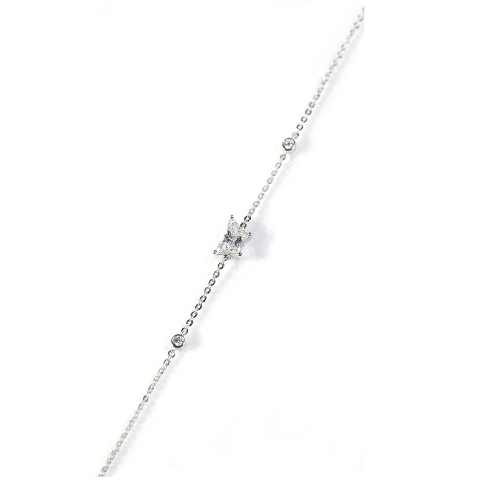 PT900 0.675ct Butterfly shaped lab diamond Bracelet