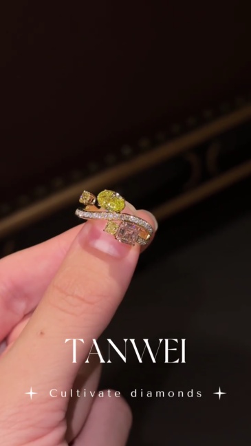 18k  Yellow Gold Classic  Pink and Yellow  Lab  Diamond Ring