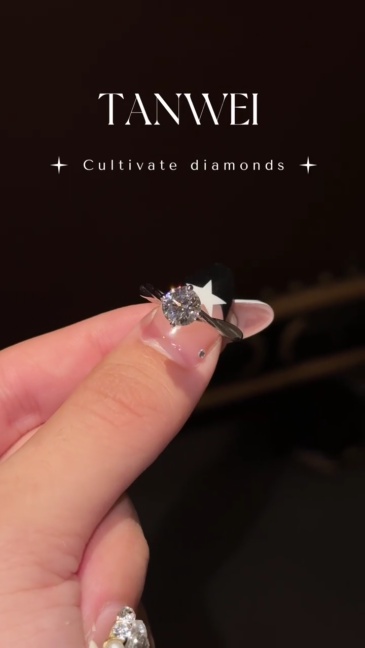 18k  White Gold Classic Brilliant Round Cut  Lab  Diamond Ring