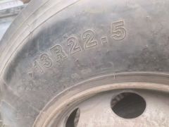 Second hand all-steel radial truck tires in the R17.5-R22.5 series.