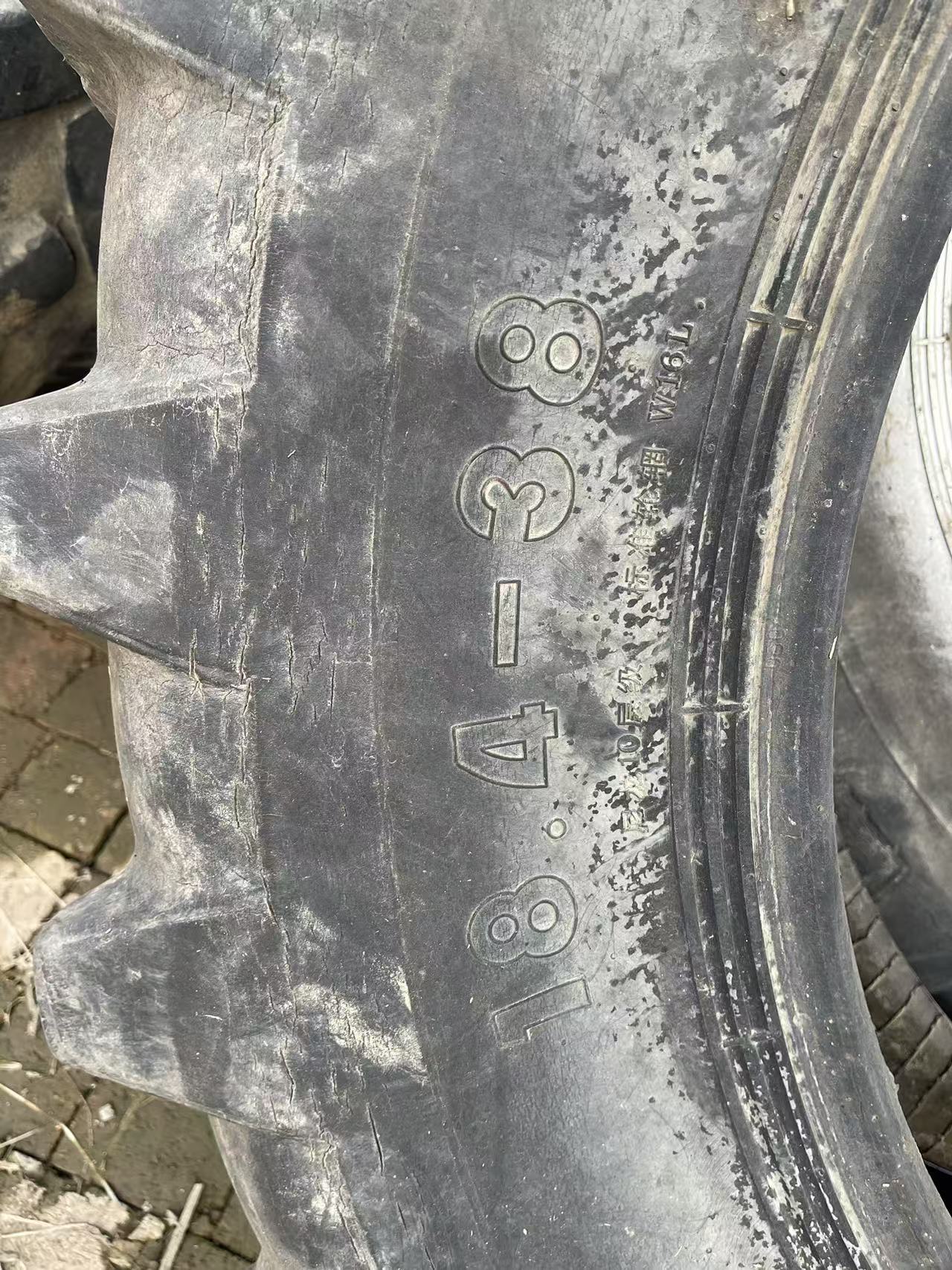 Second hand agricultural machinery tires 10.75-15.3--18.4-38