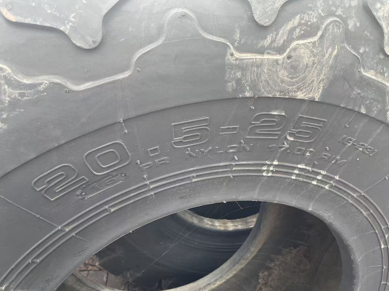 Second hand construction machinery tires 17.5-26.5