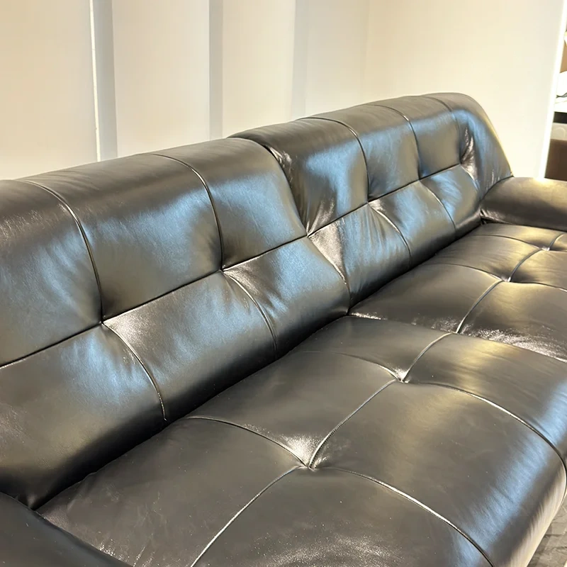 Luxurious Black Leather Sofa with Curved Armrests,Luxurious Black Leather Sofa with Curved Armrests