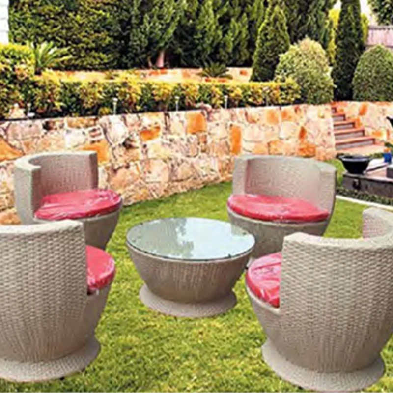 Garden Wicker Furniture Set with Glass Top Table and Red Cushioned Chairs,Garden Wicker Furniture Set with Glass Top Table and Red Cushioned Chairs