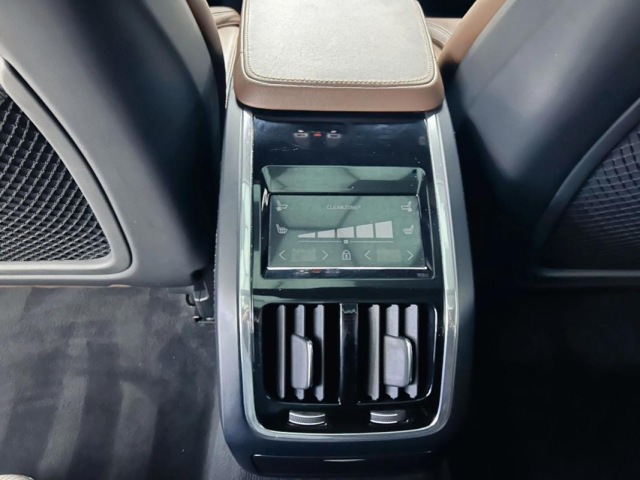 2023 Volvo S90 B5 Momentum Luxury Edition