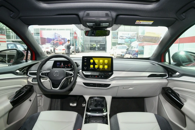 2021 Volkswagen ID.4 CROZZ Long - range PRO 2WD