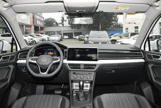 2022 Tiguan L 330TSI automatic two - wheel drive Comfort Edition