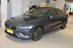2024 Volvo S60 B4 Inscription Luxury Edition