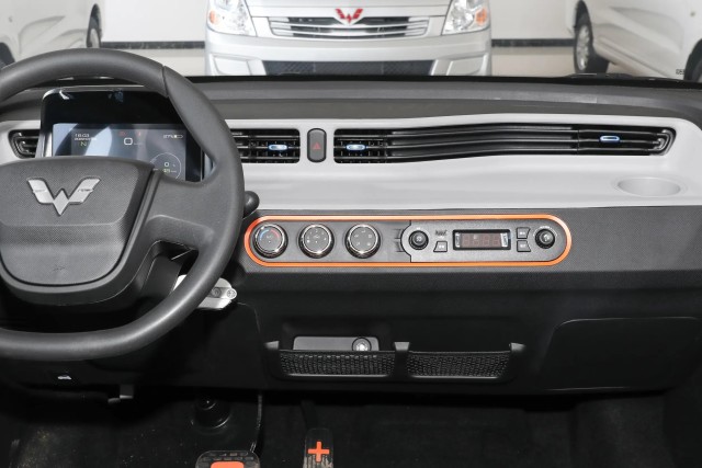 2022 Wuling Hongguang Mini EV Enjoyment Edition