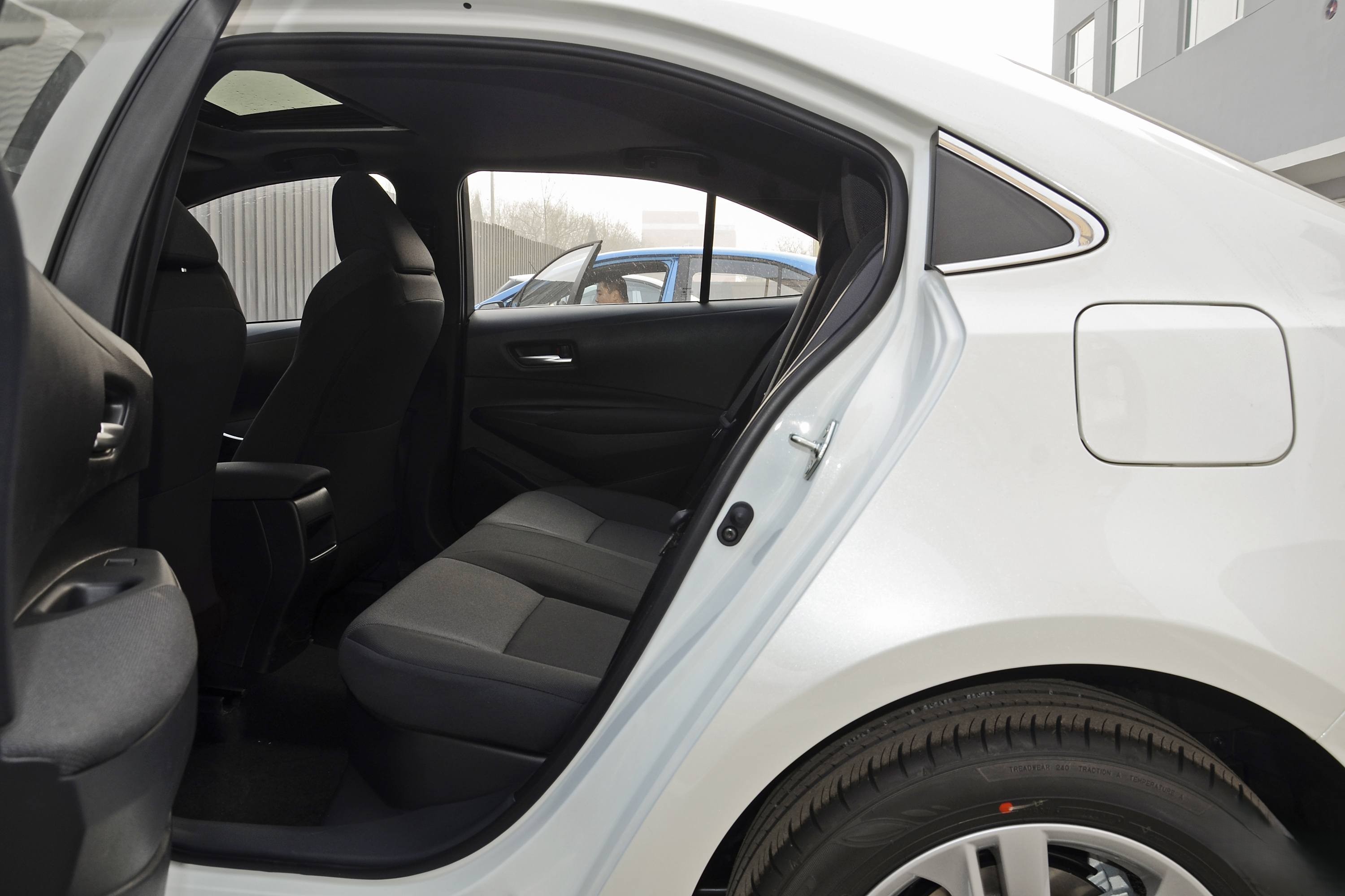 2019 Toyota Levin Hybrid 1.8L E-CVT Luxury Edition (China VI Emission)