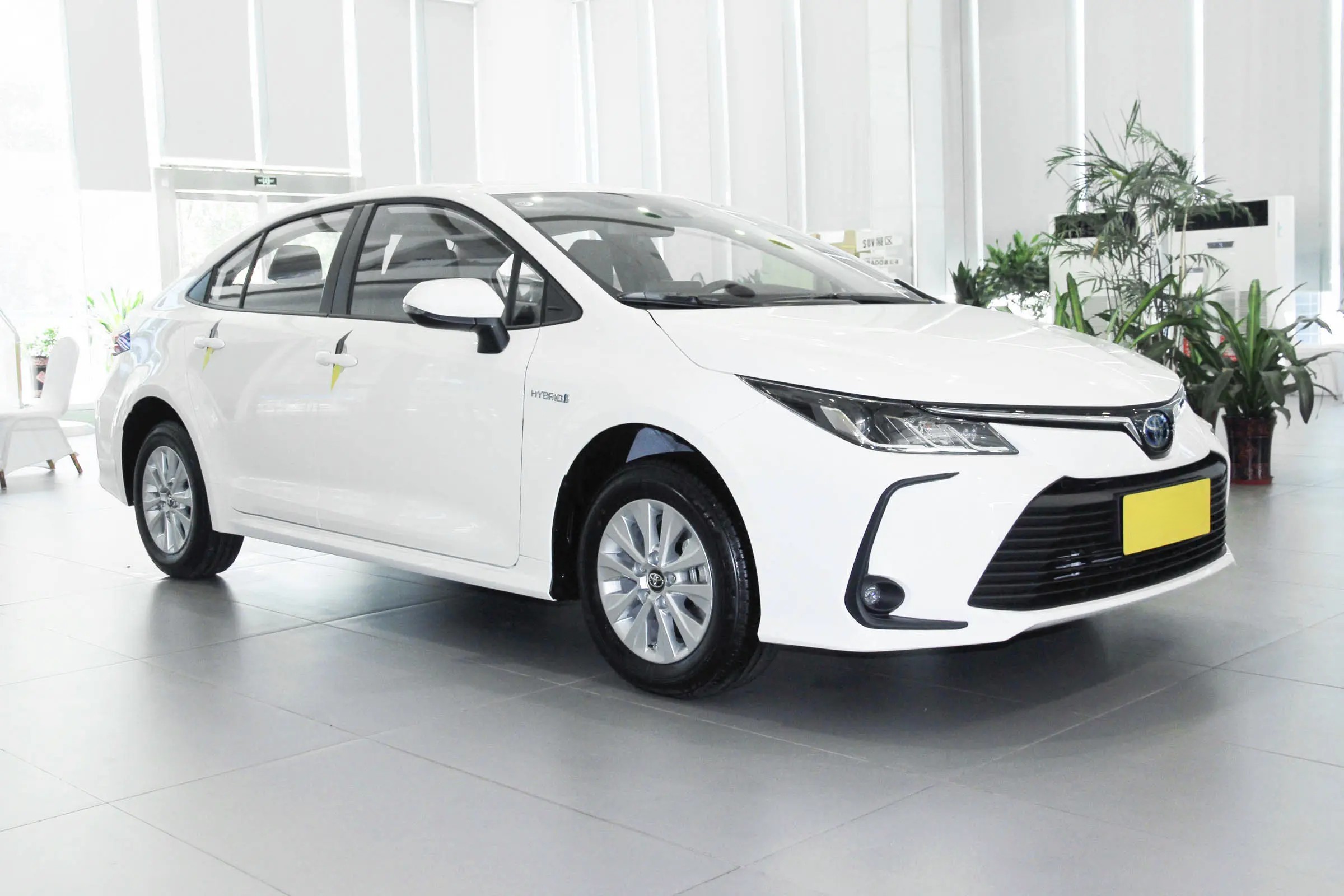 2021 Toyota Corolla Hybrid 1.8L E-CVT Pioneer (China Spec)