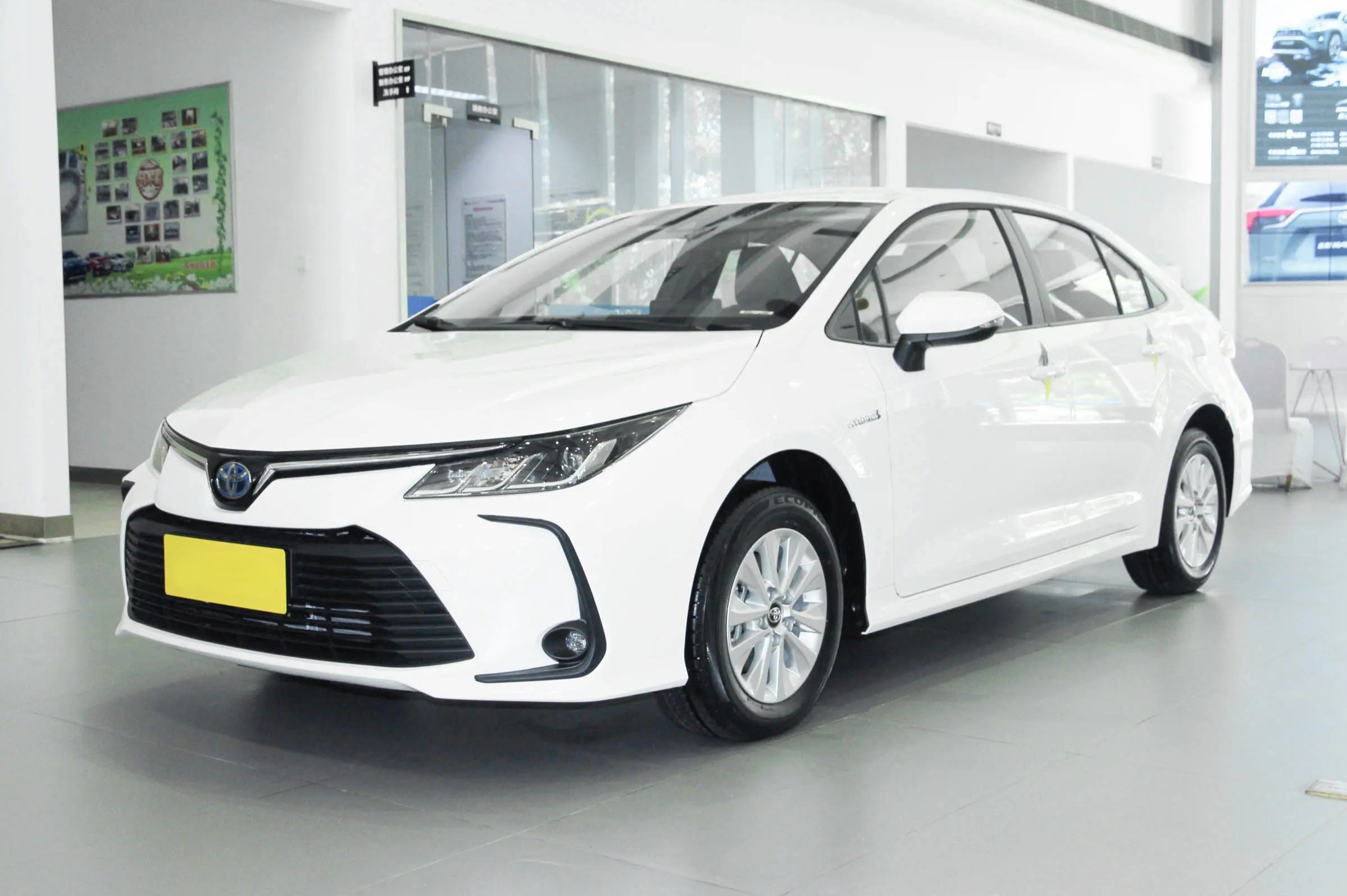 2021 Toyota Corolla Hybrid 1.8L E-CVT Pioneer (China Spec)