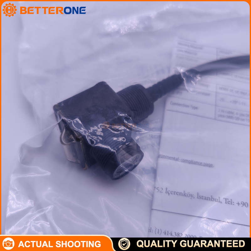Allen-Bradley 42EF-P2MPB-F4 RightSight Photoelectric Sensor, Polarized Retroreflective 0.025–3 m 10.8–30 VDC PNP Complementary LO/DO IO-Link 4-Pin M12 Pigtail