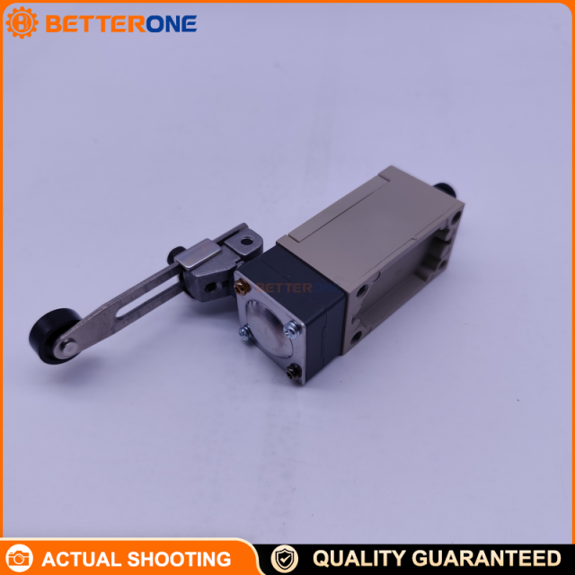 OMRON HL-5030 Limit Switch, Adjustable Roller Lever, DPST (NO/NC), 5A 250VAC, IP65, Connector Termination