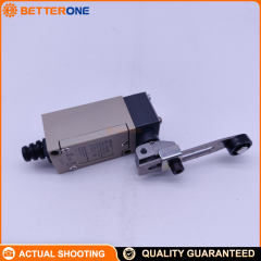 OMRON HL-5030 Limit Switch, Adjustable Roller Lever, DPST (NO/NC), 5A 250VAC, IP65, Connector Termination