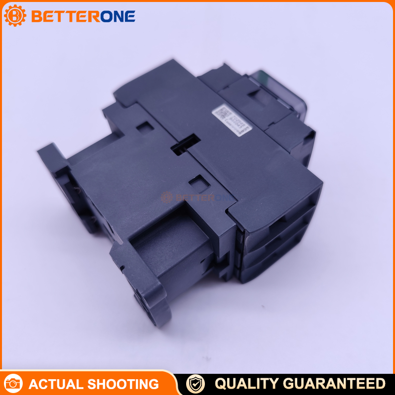 Schneider Electric TeSys Deca LC1D32B7C IEC Contactor, 3-Pole, AC-3 32A, 15 kW @ 400V, 24 VAC 50/60Hz Coil, 1NO+1NC Aux, 690V