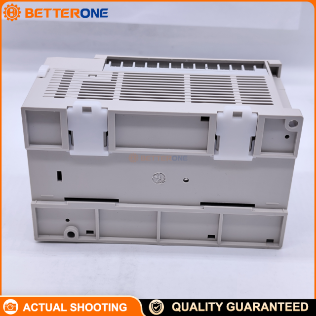Mitsubishi MELSEC-F FX3U-32MT/ESS PLC CPU Base Unit, 32 I/O (16DI 24VDC + 16DO Transistor SOURCE), AC100–240V, 64K Steps, Removable Terminal Block, RS-422