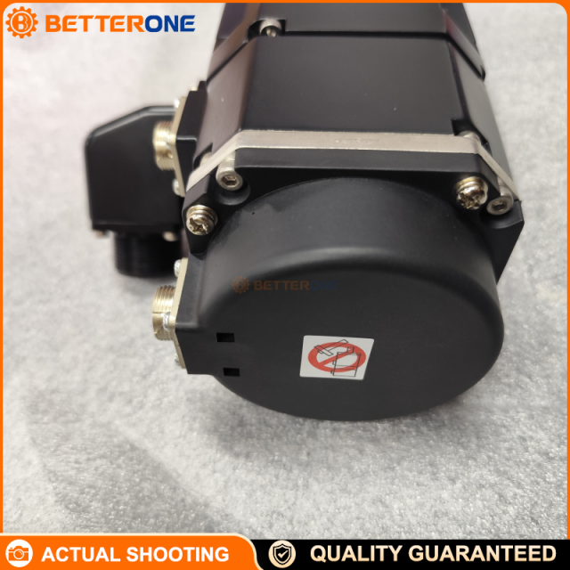 Mitsubishi Electric MELSERVO-J4 HG-JR2034B AC Servo Motor, 2 kW, 400V Class, 3000 rpm Rated (6000 rpm Max), 6.4 N·m Rated Torque (19.1 N·m Max), IP67, 22-Bit Encoder, With Brake, Straight Shaft