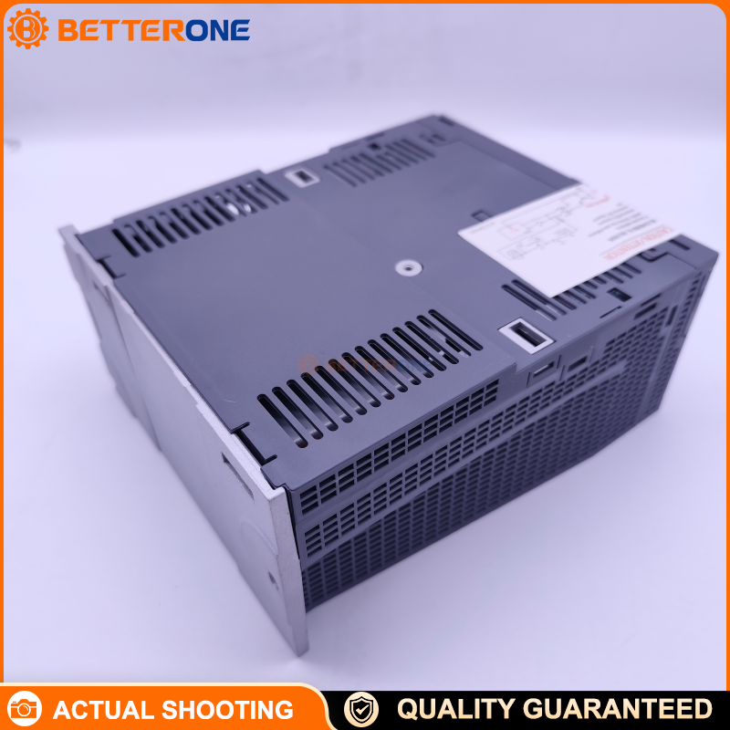 Mitsubishi MELSERVO-J4 MR-J4-200B AC Servo Amplifier, 2.0 kW, SSCNET III/H (B Type), 200–240 VAC Main Power (1Φ/3Φ), 3-Phase 170 VAC Output, 11 A Rated Output Current, Built-in Dynamic Brake & Regenerative Resistor