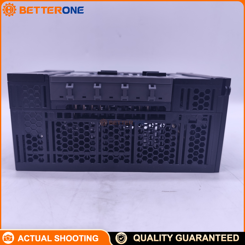 OMRON Sysmac NX1P2-1040DT1 PLC CPU Unit, 40 I/O (24DI + 16DO Transistor PNP), 1.5MB Program, EtherCAT (2 Sync Axes/4 PTP/16 Nodes), EtherNet/IP, 2ms Cycle