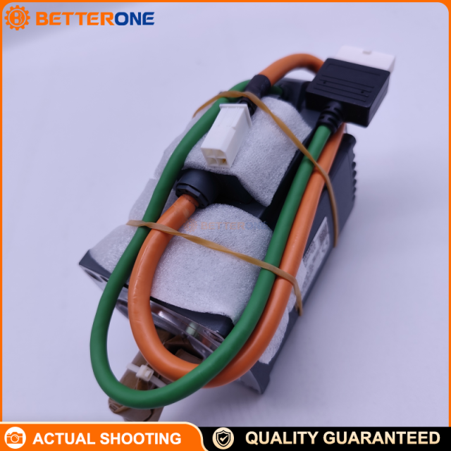 Siemens SIMOTICS S-1FL6 Servo Motor 1FL6042-2AF21-1AA1, 0.75 kW, 3000 rpm, 2.39 Nm, TTL Incremental Encoder 2500 S/R (13-bit), IP65, Low Inertia, IM B5, Feather Key Shaft, Cable Outlet