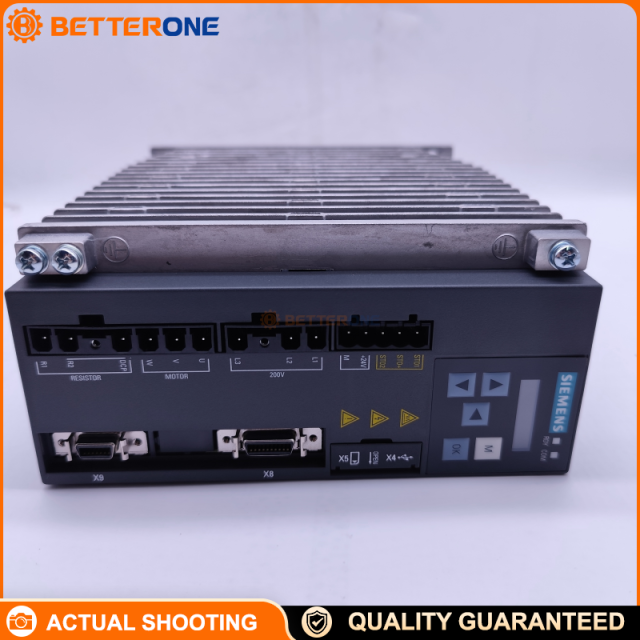 Siemens SINAMICS V90 6SL3210-5FB10-8UF0 Servo Drive with PROFINET, 0.75 kW, 200–240 VAC (1/3-Phase), 45–66 Hz, 4.70 A Rated (14.10 A Max), IP20, Natural Convection, Frame FSC, 80×170×195 mm