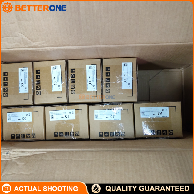 Delta ECMA-C20604RS AC Servo Motor, 400W 0.4kW, 220VAC, 3000rpm, Low Inertia, Incremental Encoder (17-bit), 60mm Frame, Keyway w/Tap, Oil Seal, No Brake