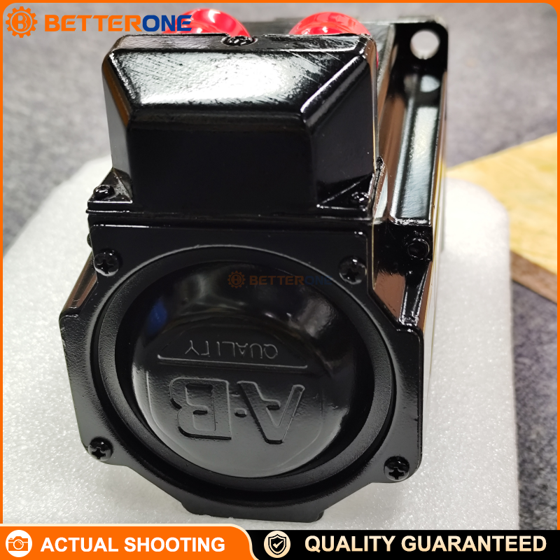 Allen-Bradley MPL-B430P-MK22AA Kinetix MPL Low-Inertia Servo Motor, 460VAC Class, 115mm Frame, 3in Stack, 5000RPM, Multi-Turn High-Resolution Encoder, Right-Angle Circular Bayonet Connector, No Brake, No Key/No Seal, IEC Metric Mount