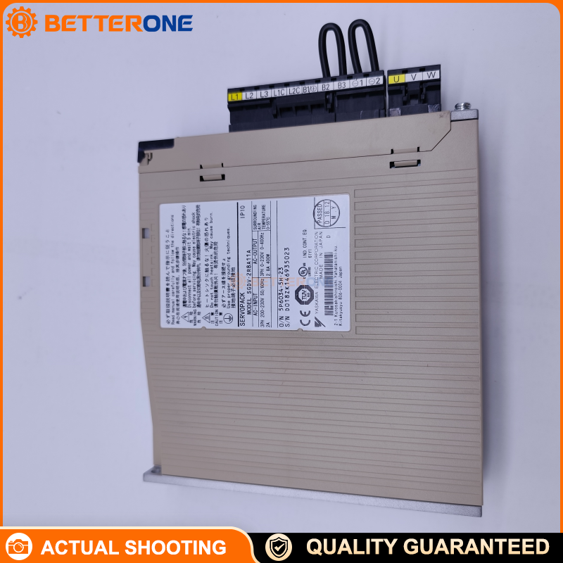 Yaskawa SGDV-2R8A11A Sigma-5 (Σ-V) SERVOPACK Servo Drive, MECHATROLINK-II, 200V Class 3-Phase 200–230VAC, 0.4kW 400W, 2.8A Output, Industrial Servo Amplifier