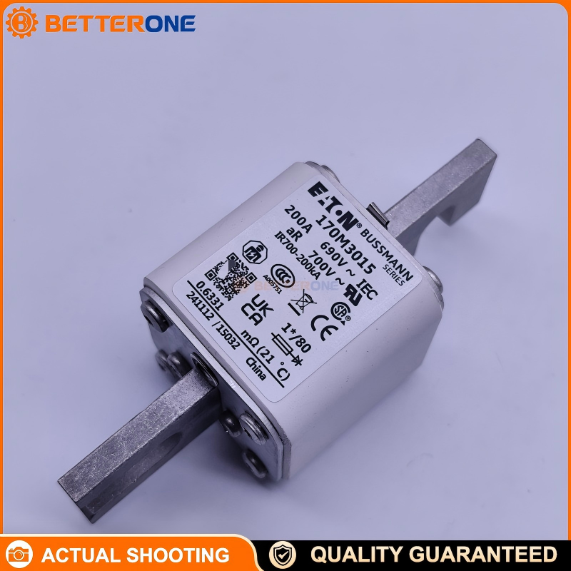 Eaton Bussmann 170M3015 High Speed Square Body Fuse, Class aR Semiconductor Fuse Link, 200A, 690V IEC / 700V UL, 200kAIC, Blade End x Blade End, Top Fuse Status Indicator (/80 Visual), DIN 43 620