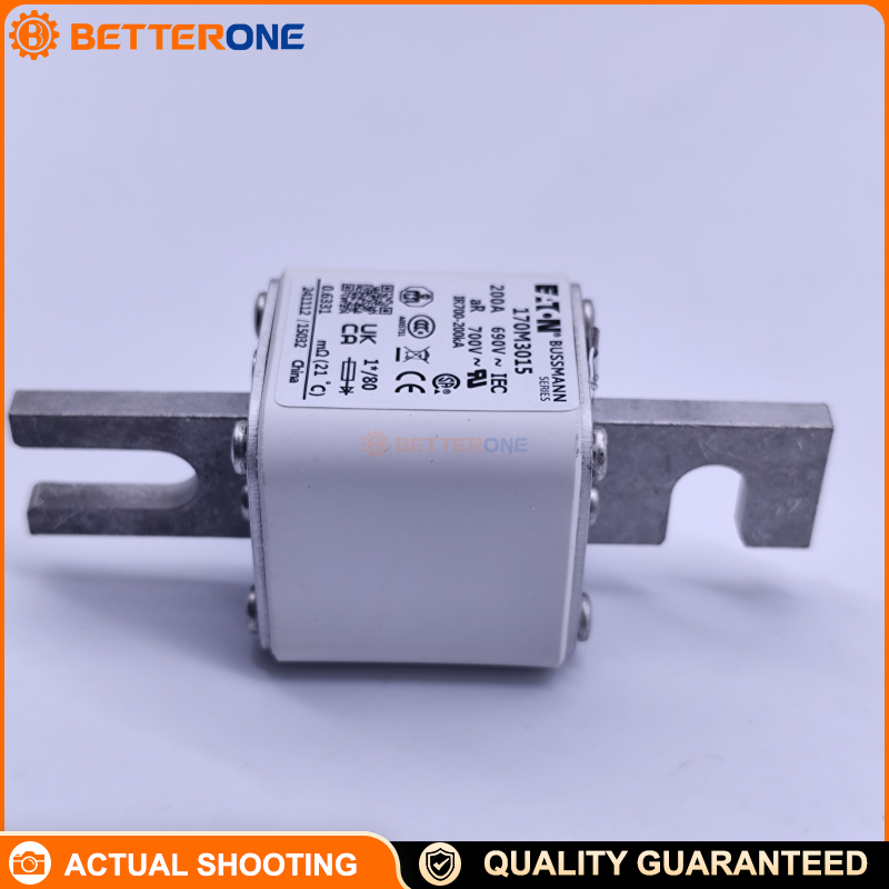 Eaton Bussmann 170M3015 High Speed Square Body Fuse, Class aR Semiconductor Fuse Link, 200A, 690V IEC / 700V UL, 200kAIC, Blade End x Blade End, Top Fuse Status Indicator (/80 Visual), DIN 43 620