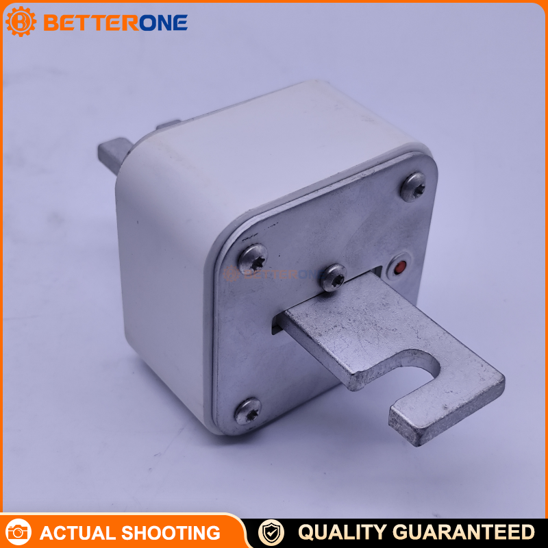 Eaton Bussmann 170M6018 High Speed Square Body Fuse Link, Class aR Semiconductor Protection, 1500A, 690V IEC / 700V UL, 200kA Breaking Capacity, Size 3, /80 Visual Top Indicator, Bolted Tag, DIN 43653, M10 Mounting