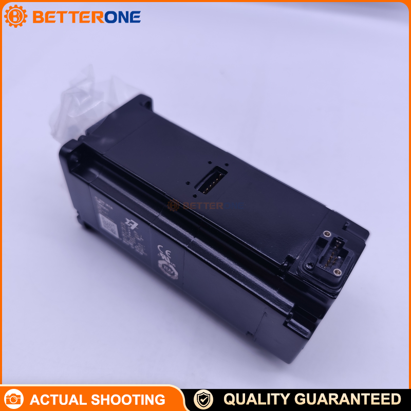 Yaskawa SGM7J-04A6A2C Sigma-7 Rotary Servo Motor, 200V Class, 0.4kW (400W), 3000rpm Rated / 6000rpm Max, 24-Bit Batteryless Absolute Encoder, With 24VDC Holding Brake, 60mm Flange, Straight Shaft (No Key)