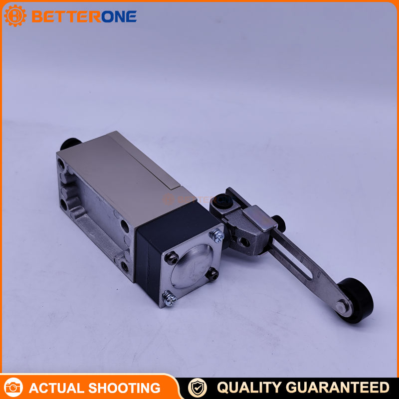 OMRON HL-5030G Limit Switch, HL-5000 Series, Adjustable Roller Lever, SPDT (1NO+1NC) Snap Action, IP65, 5A 125/250VAC, With Ground Terminal (M5 Tapping), Screw Terminals, Chassis Mount