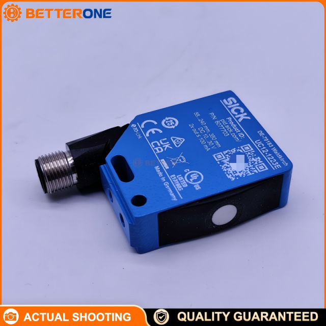 SICK UC12-1223E Ultrasonic Distance Sensor, 55–250mm Operating Range (350mm Limit), 10–30VDC, 2x Push-Pull PNP/NPN Outputs, IO-Link V1.1, M12 4-Pin, 30ms Response, IP65/IP67
