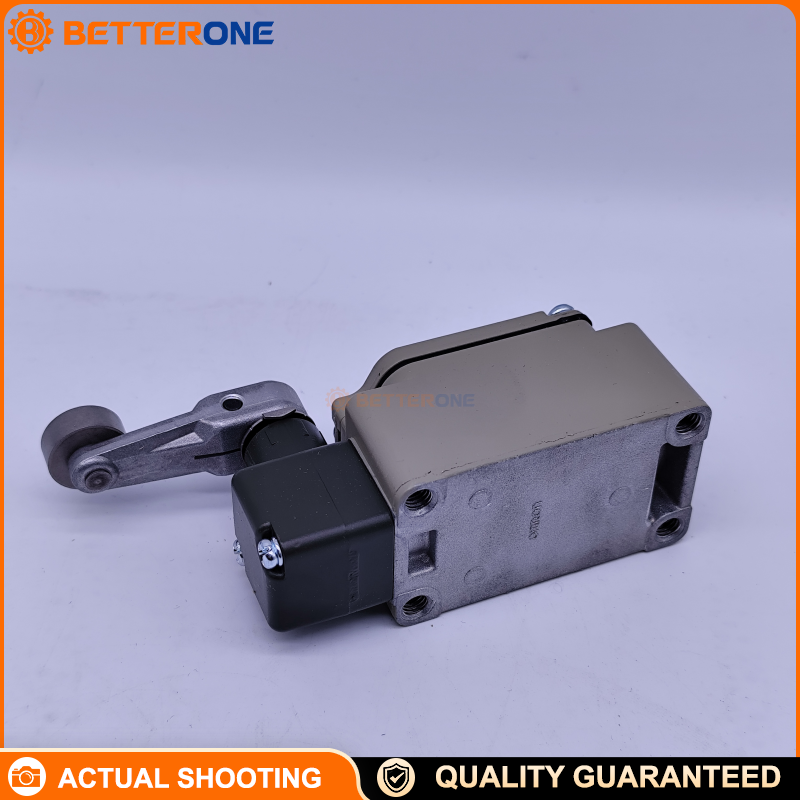 OMRON WLCA2-2N-N Limit Switch, WL Series Heavy-Duty Position Switch, Two-Circuit DPDB (Double-Break), Roller Lever Actuator (R38), IP67, Screw Terminal, G1/2 Conduit