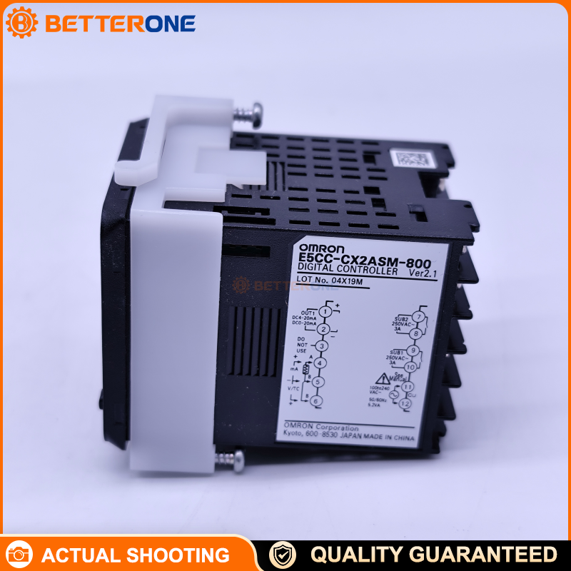 OMRON E5CC-CX2ASM-800 Digital Temperature/Process Controller, 1/16 DIN 48×48mm, Universal Input (TC/RTD/Analog), 100–240VAC, Linear Current Output 4–20mA (0–20mA), 2 Auxiliary Outputs, 50ms Sampling, Short Body 60mm